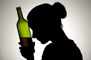Женский алкоголизм и борьба с ним