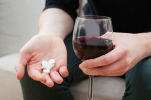 Можно ли пить алкоголь при антибиотиках
