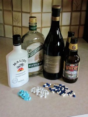 Что нужно делать когда отравился препаратом и алкоголем
