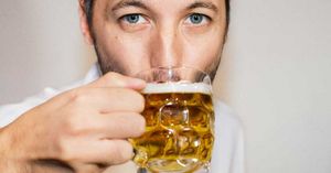 Горячее пиво при простуде усиливает потоотделение